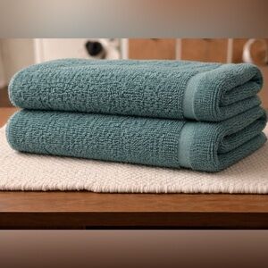 Forest Green Bath Towels (2) FREE WITH BUNDLE